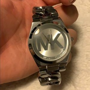 Micheal kids watch